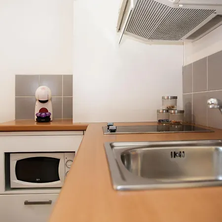 Service - En Face Du Musee - 5 - Flat-guest Paris